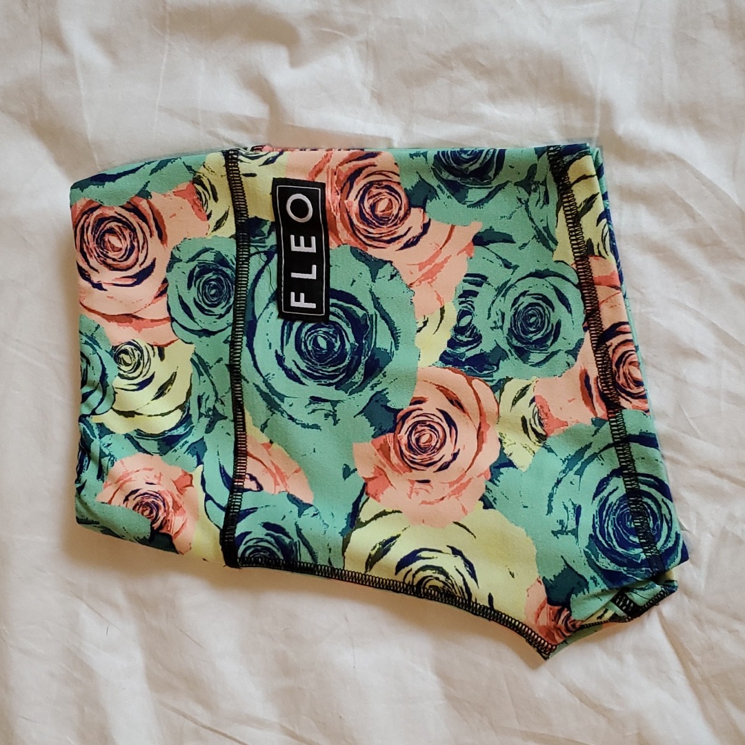 Fleo Rare Roses Nwot